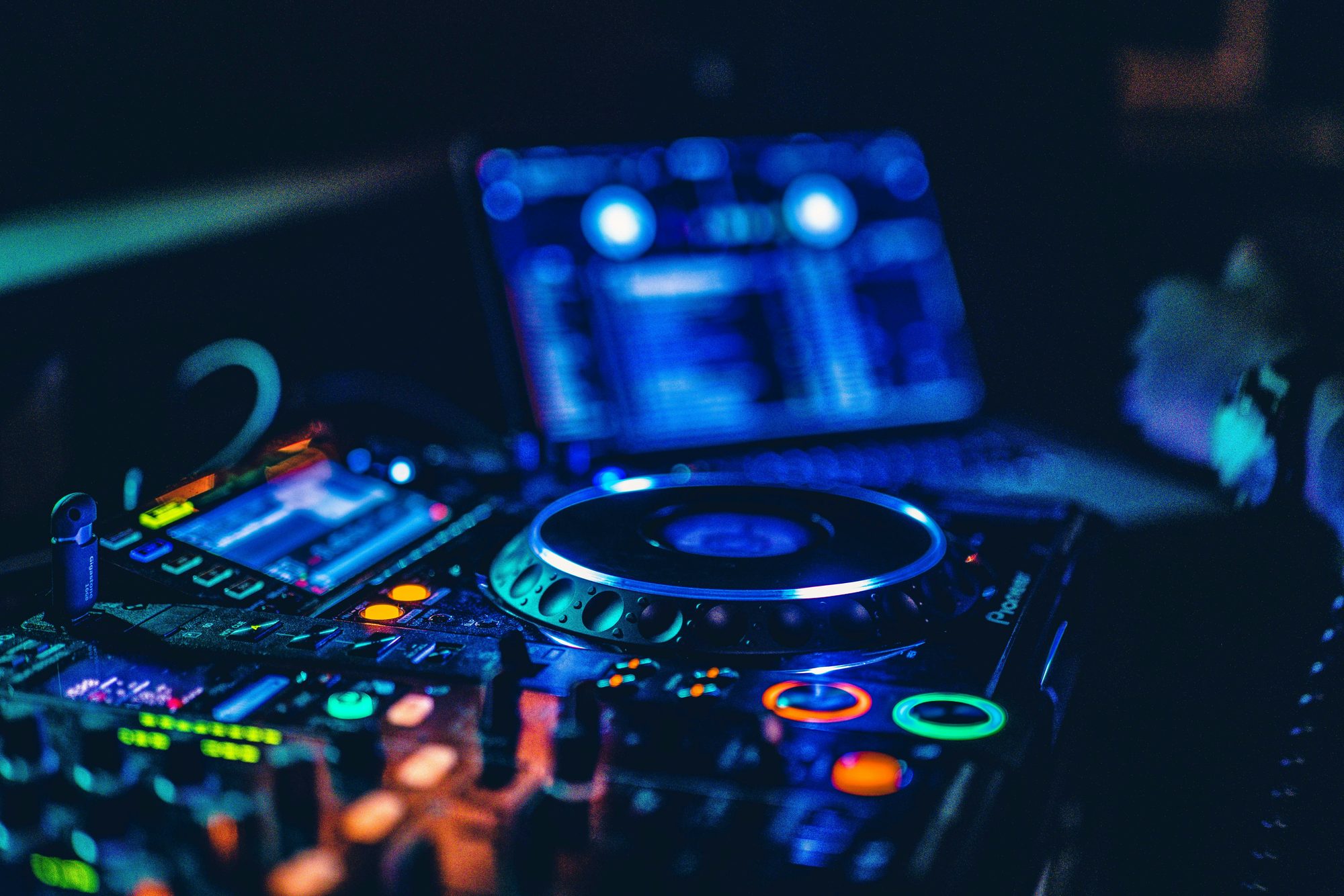 DJ Pioneer